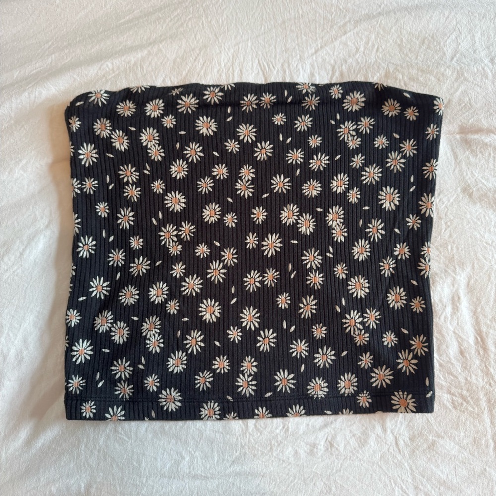 american eagle floral tube top, size: medium, color: black, worn once